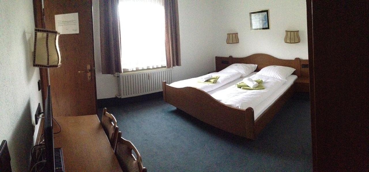 Aparthotel Goldene Rose Ebersbach an der Fils Exterior foto